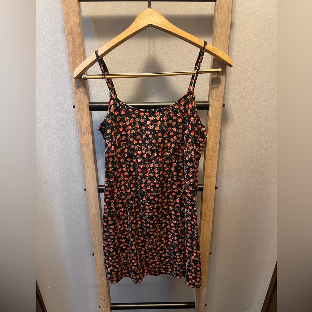 Mini red and black Rose Dress. SIZE: Medium. Never worn with tags.